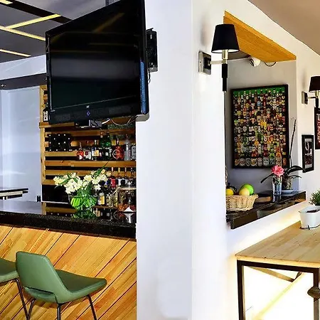 公寓式酒店 &